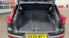 Volvo Xc40 2.0 T4 Momentum 5dr AWD Geartronic Petrol Estate